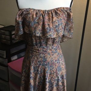 Off the shoulder Maxi Dress